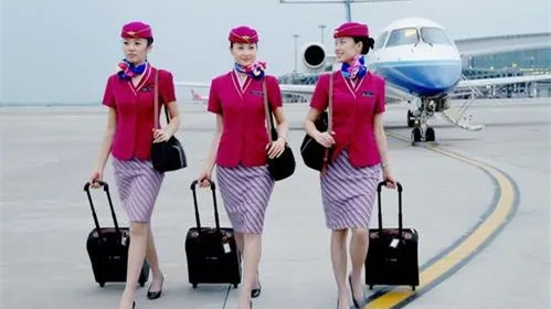 2021年空姐工資一般多少錢一個月